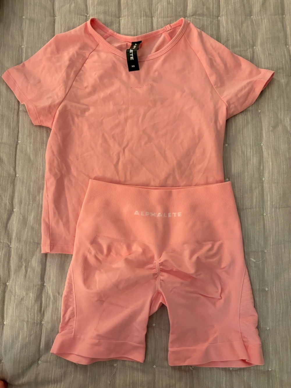 Alphalete Coral Pink Seamless Active Crop & High-Rise Shorts Set